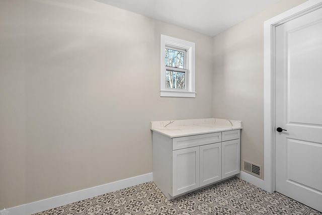 11851 Ovation Court Court, Shelby Twp, MI 48315