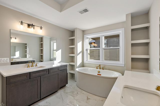 11851 Ovation Court Court, Shelby Twp, MI 48315