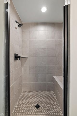 11851 Ovation Court Court, Shelby Twp, MI 48315