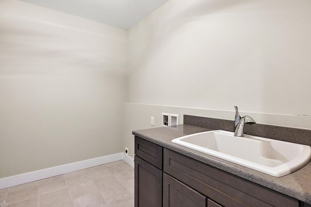 11851 Ovation Court Court, Shelby Twp, MI 48315