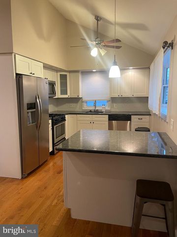 1525 CEDAR AVE, Haddon Heights, NJ 08035
