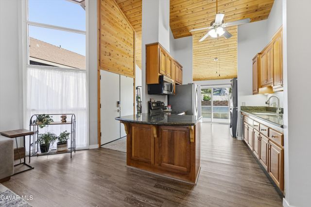 122 Meadow Lakes Drive, Tehachapi, CA 93561