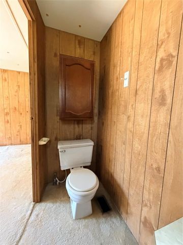 145 St Regis, Livingston, TX 77351
