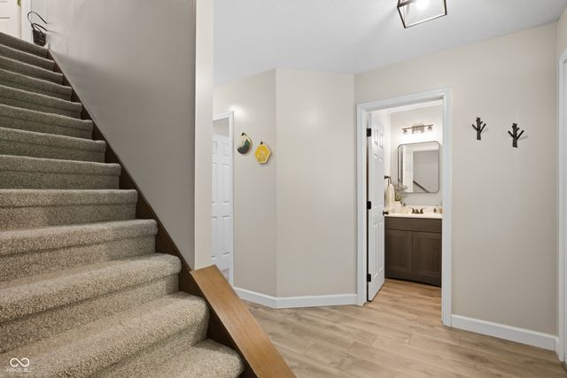 1359 S Paradise Bay Boulevard, Rockville, IN 47872