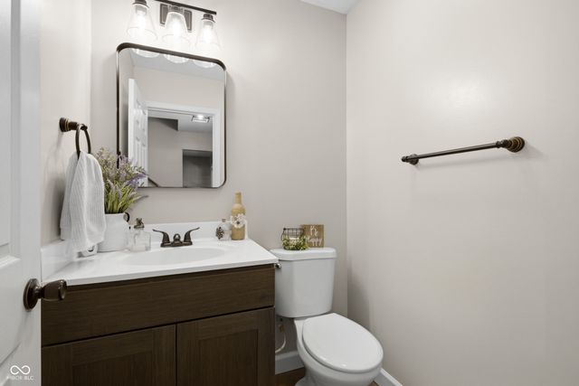 1359 S Paradise Bay Boulevard, Rockville, IN 47872