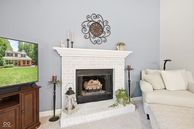 1359 S Paradise Bay Boulevard, Rockville, IN 47872