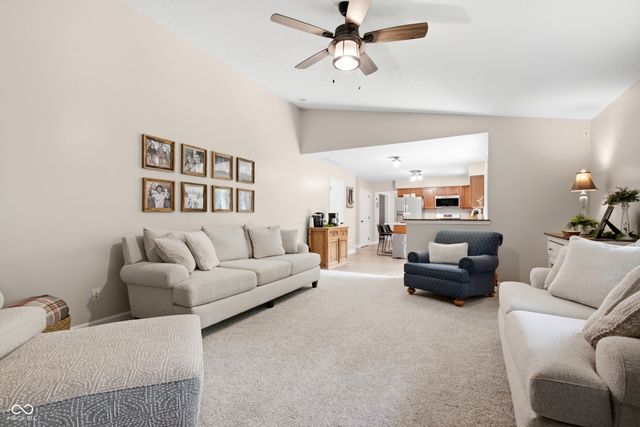 1359 S Paradise Bay Boulevard, Rockville, IN 47872