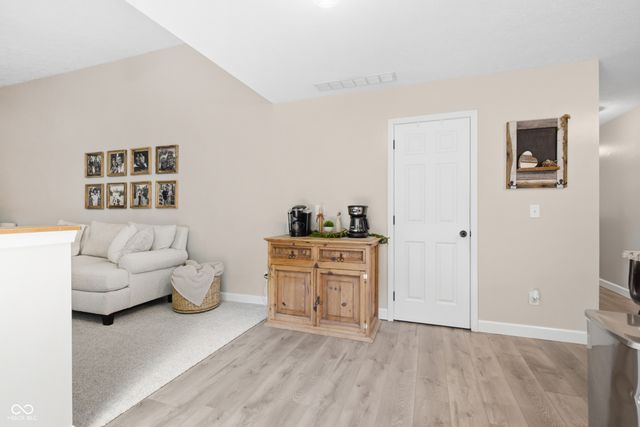 1359 S Paradise Bay Boulevard, Rockville, IN 47872