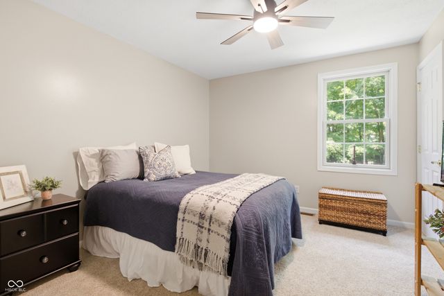 1359 S Paradise Bay Boulevard, Rockville, IN 47872