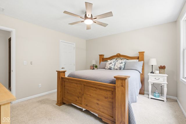 1359 S Paradise Bay Boulevard, Rockville, IN 47872