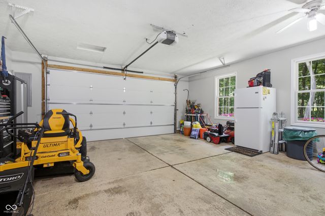 1359 S Paradise Bay Boulevard, Rockville, IN 47872