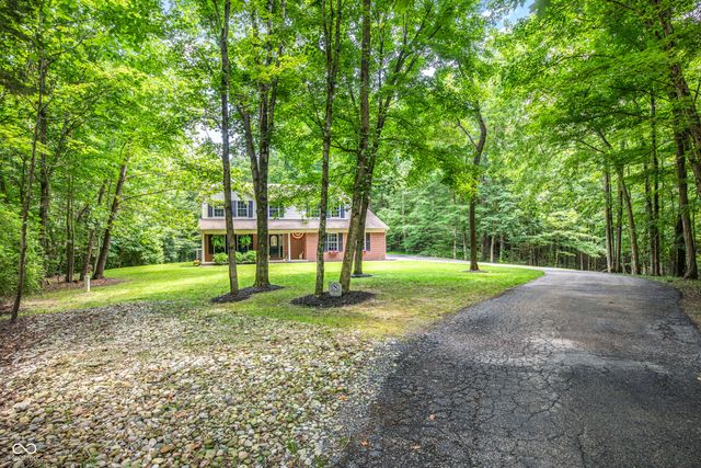 1359 S Paradise Bay Boulevard, Rockville, IN 47872