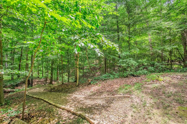 1359 S Paradise Bay Boulevard, Rockville, IN 47872