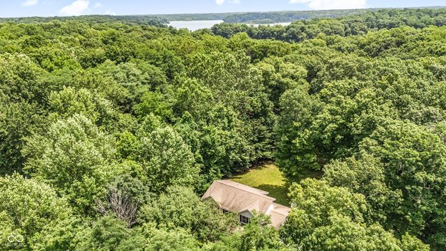 1359 S Paradise Bay Boulevard, Rockville, IN 47872