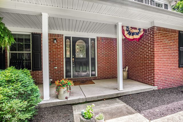 1359 S Paradise Bay Boulevard, Rockville, IN 47872