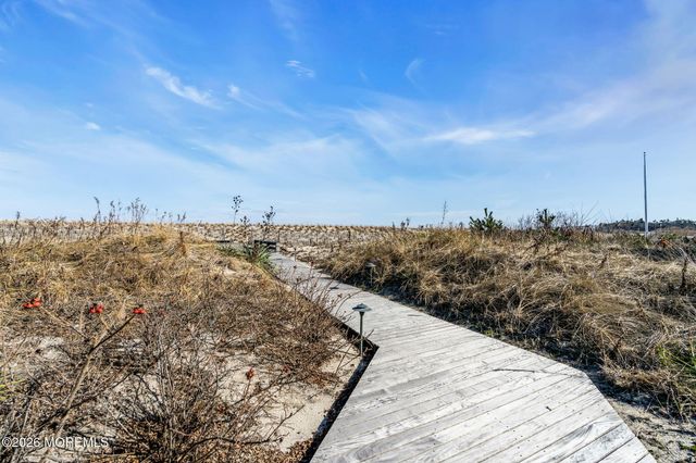 717 East Avenue, Bay Head, NJ 08742