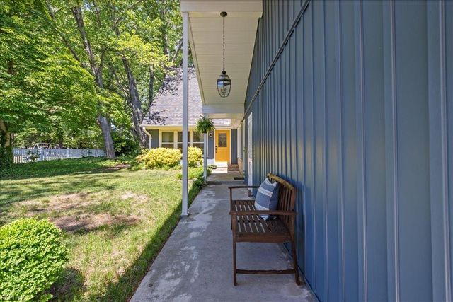 14 Huguenot RD, Newport News, VA 23606