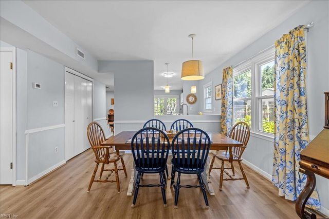 14 Huguenot RD, Newport News, VA 23606
