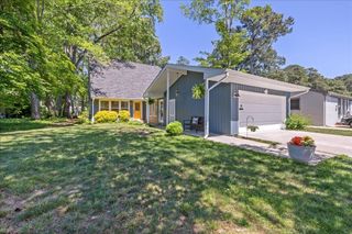 14 Huguenot RD, Newport News, VA 23606