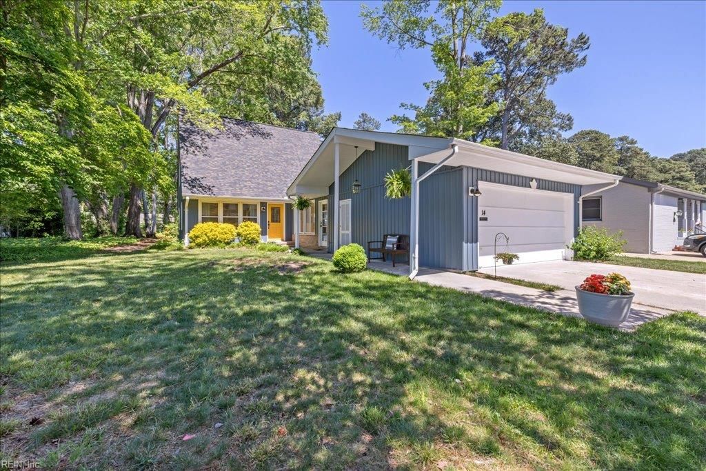 14 Huguenot RD, Newport News, VA 23606