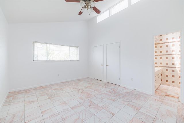 13911 Locke Lane, Houston, TX 77077