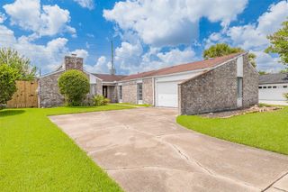 13911 Locke Lane, Houston, TX 77077