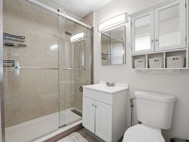 28 Court St, Lowell, MA 01852