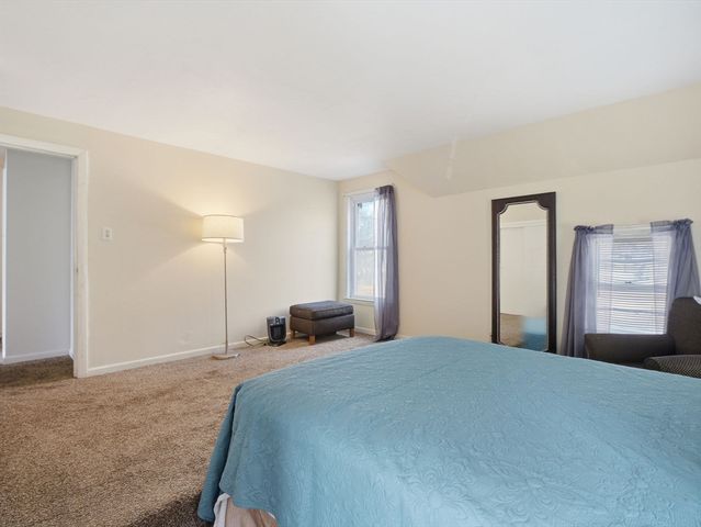 28 Court St, Lowell, MA 01852