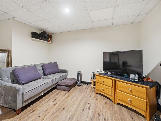 28 Court St, Lowell, MA 01852