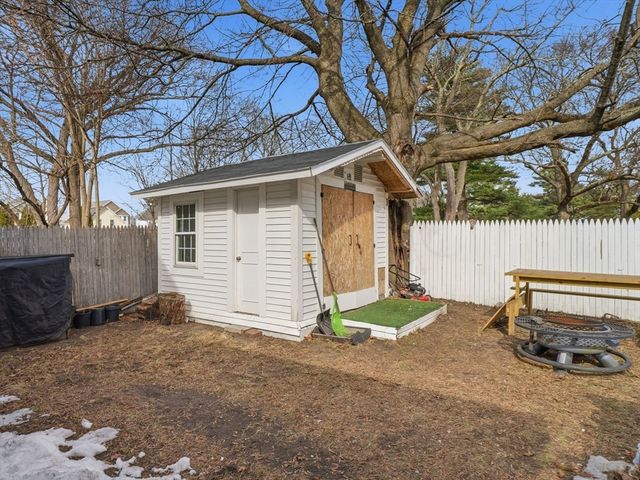 28 Court St, Lowell, MA 01852