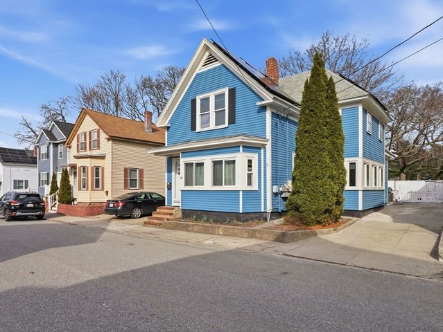 28 Court St, Lowell, MA 01852