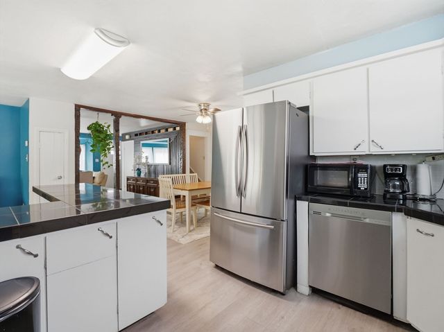 28 Court St, Lowell, MA 01852