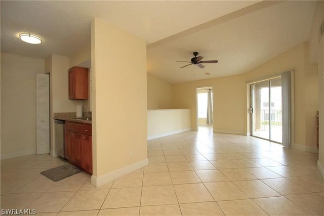 194 Santa Clara DR 194, Naples, FL 34104