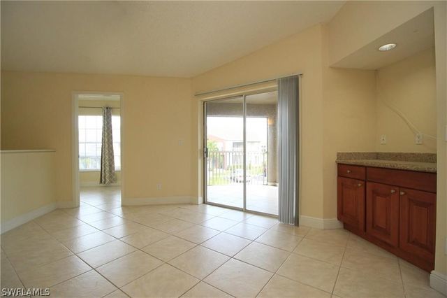 194 Santa Clara DR 194, Naples, FL 34104