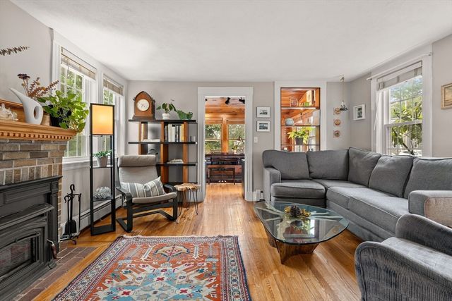 288 Union St, Weymouth, MA 02190