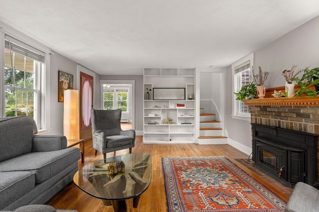 288 Union St, Weymouth, MA 02190