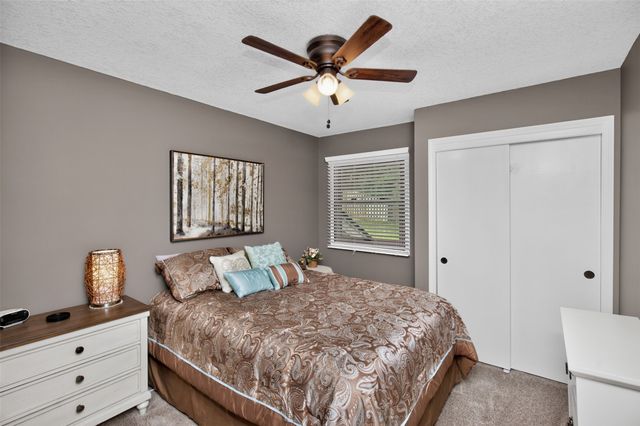 700 46th Place, West Des Moines, IA 50265