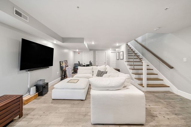 55 Hutchings Street 4, Boston, MA 02121