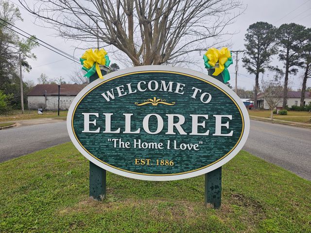 610 Hampton Street, Elloree, SC 29047