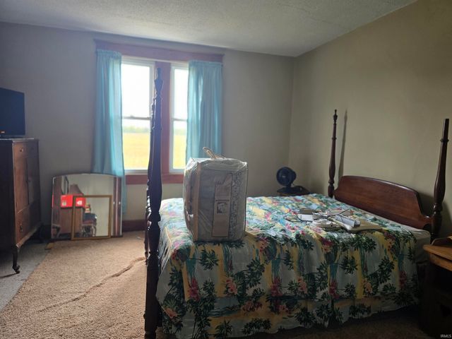 6912 W 180 SOUTH, Russiaville, IN 46979