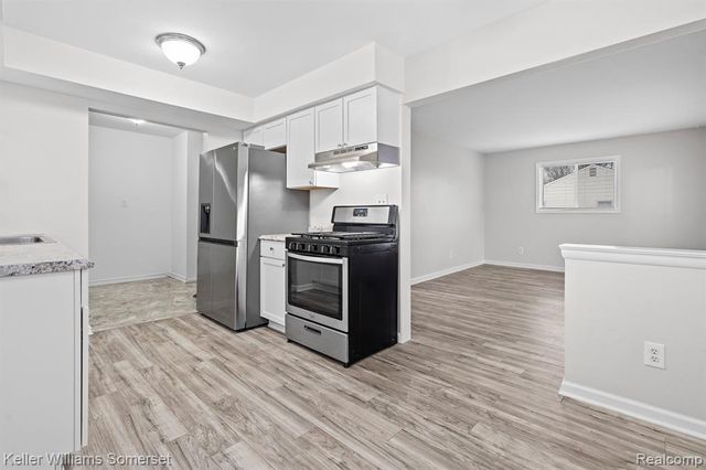7568 Dodge Avenue, Warren, MI 48091