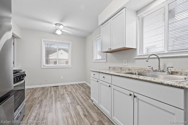 7568 Dodge Avenue, Warren, MI 48091