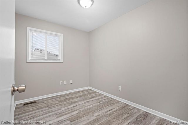 7568 Dodge Avenue, Warren, MI 48091