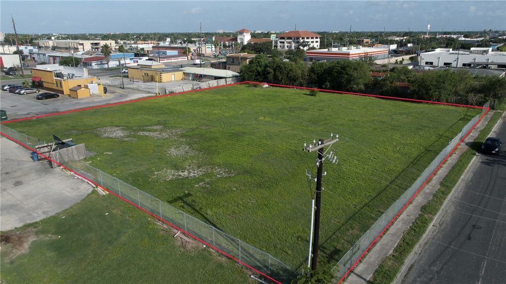 1101 S Port Ave, Corpus Christi, TX 78405 — exterior
