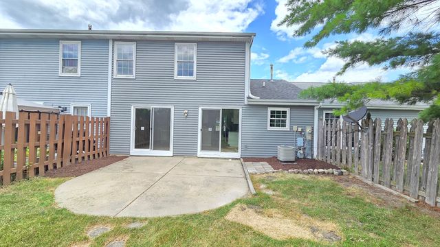 3403 Southport Drive 3403, Island Lake, IL 60042