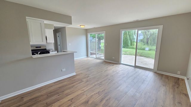 3403 Southport Drive 3403, Island Lake, IL 60042