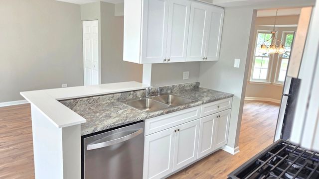 3403 Southport Drive 3403, Island Lake, IL 60042