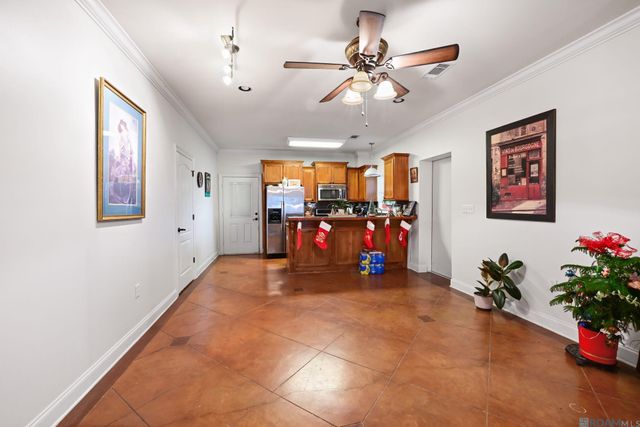 41275 Bertville Rd, Gonzales, LA 70737