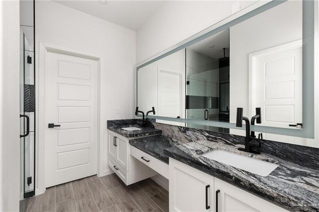 2105 Blue Sky Drive, Weslaco, TX 78596