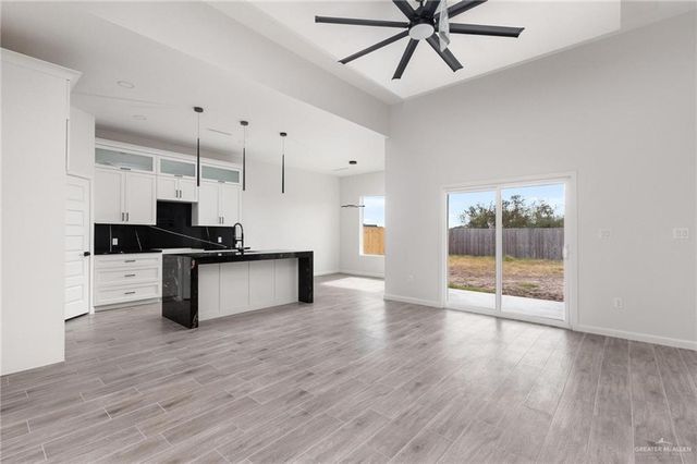 2105 Blue Sky Drive, Weslaco, TX 78596